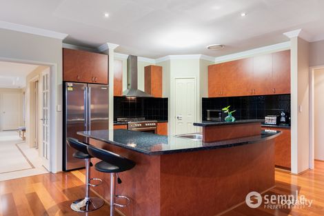 Property photo of 8 Sheffield Bend Success WA 6164