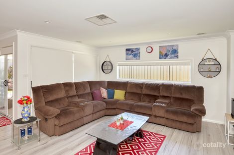 Property photo of 34 Mullagh Crescent Boorooma NSW 2650