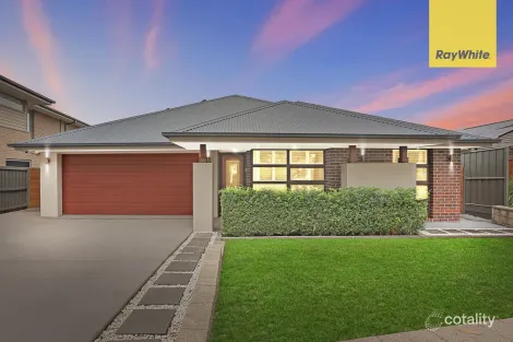 Property photo of 22 Stonecutters Drive Colebee NSW 2761