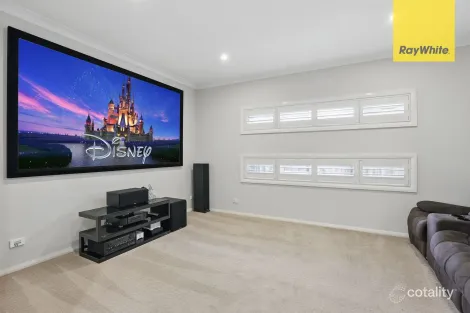 Property photo of 22 Stonecutters Drive Colebee NSW 2761