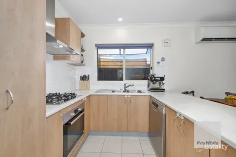 Property photo of 25 Tintern Loop Hillside VIC 3037