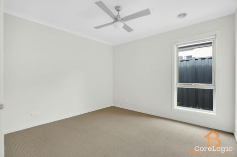 Property photo of 10 Waddywood Court Truganina VIC 3029