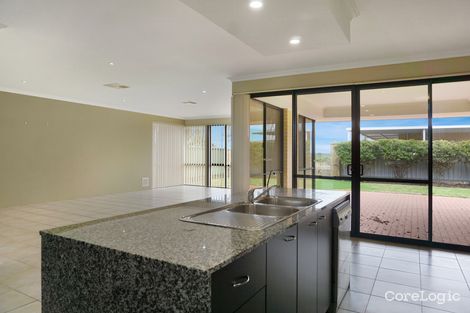 Property photo of 21 Antonio Circuit Port Kennedy WA 6172