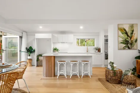 Property photo of 4 Nealdon Street Holland Park QLD 4121