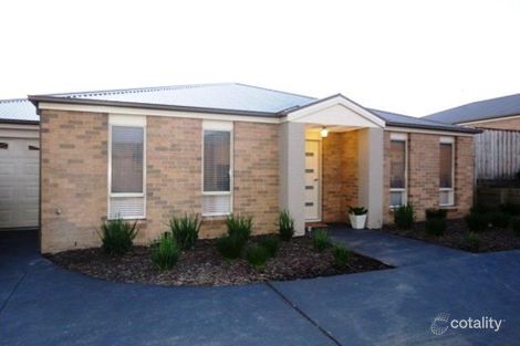 2/101 Ebony Dr, Pakenham, VIC 3810