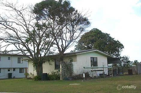 25 Windsor St, Glenella, QLD 4740