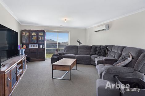Property photo of 24 Tilley Drive Maddingley VIC 3340