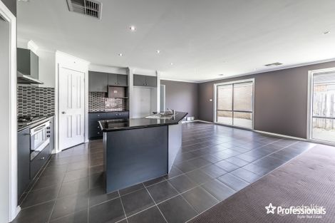 Property photo of 22 Wodalla Street Kurunjang VIC 3337
