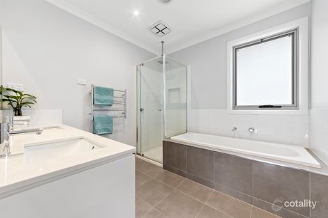 Property photo of 19 Dobbyn Road Croydon VIC 3136