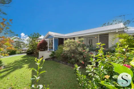 94 Macquarie Gr, Caves Beach, NSW 2281