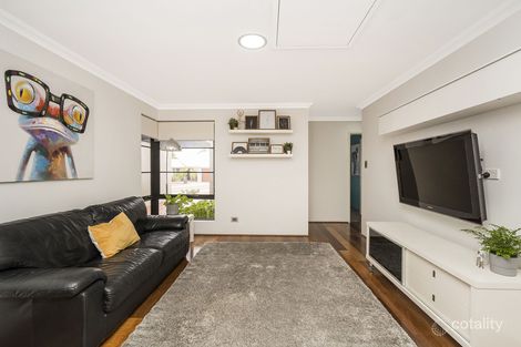 Property photo of 9 Edgehill Walk Piara Waters WA 6112