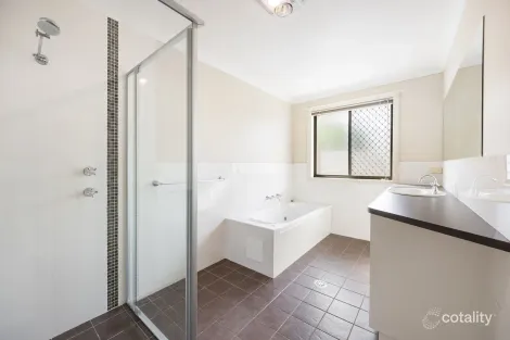 Property photo of 27 Jenolan Street Harrison ACT 2914