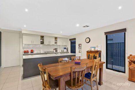 Property photo of 9 Keylana Drive Keysborough VIC 3173