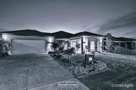 Property photo of 19 Sundew Crescent Pakenham VIC 3810