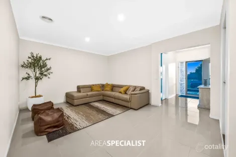 Property photo of 12 Willand Court Hampton Park VIC 3976