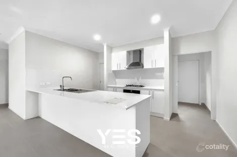 Property photo of 9 Evora Road Clyde VIC 3978