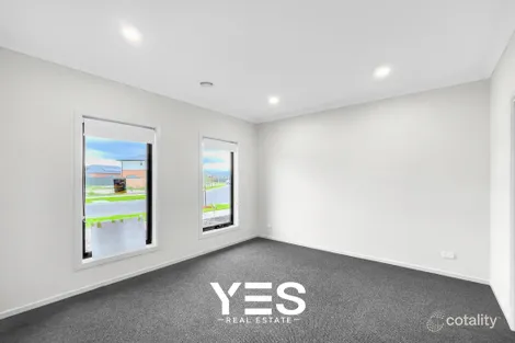 Property photo of 9 Evora Road Clyde VIC 3978