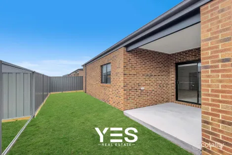 Property photo of 9 Evora Road Clyde VIC 3978