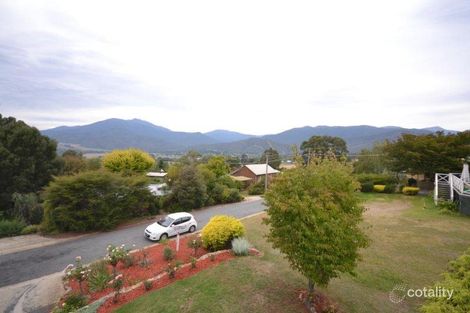 Property photo of 13 Reid Court Tawonga South VIC 3698