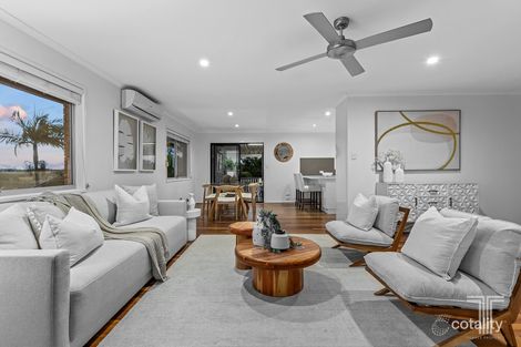 Property photo of 27 Bridle Street Mansfield QLD 4122