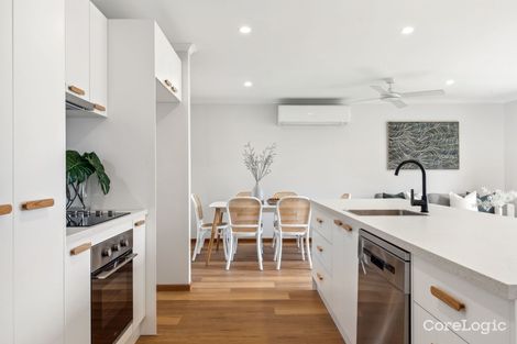 Property photo of 36 Harold Lea Way Hackham SA 5163