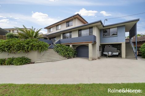 Property photo of 6 Merinda Avenue Sapphire Beach NSW 2450