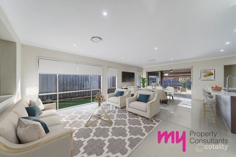 Property photo of 16 Jardine Close Gledswood Hills NSW 2557