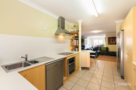 Property photo of 2/57 Bilyana Street Balmoral QLD 4171