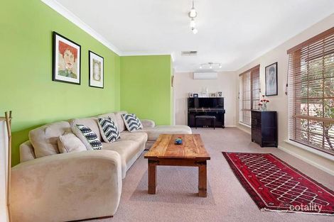 Property photo of 10 Magnolia Gardens Yangebup WA 6164