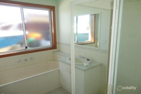 Property photo of 4 Lush Court Altona Meadows VIC 3028