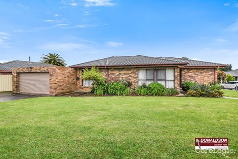 Property photo of 7 Crossdale Rise Endeavour Hills VIC 3802