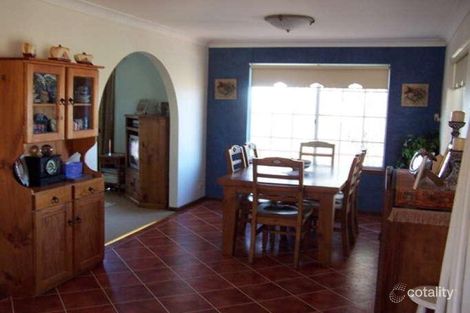 Property photo of 12 Robinson Street Canowindra NSW 2804