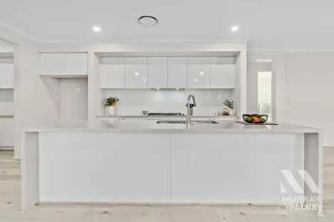 Property photo of 46 Putters Circuit Yarrawonga VIC 3730