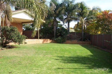 Property photo of 28 Bell Avenue Dubbo NSW 2830
