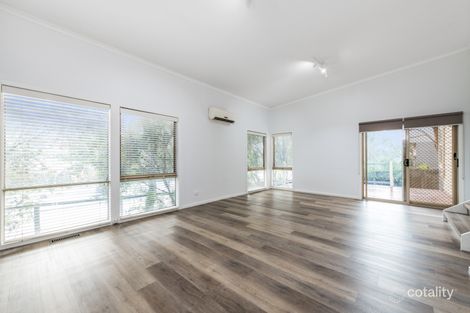 Property photo of 15 Monarch Ridge Lower Plenty VIC 3093