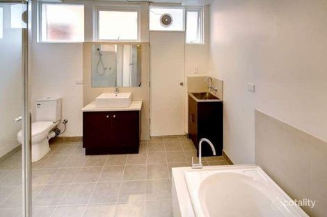 Property photo of 3/180 Doncaster Road Balwyn North VIC 3104
