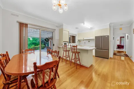Property photo of 32 Mountbatten Avenue Bright VIC 3741