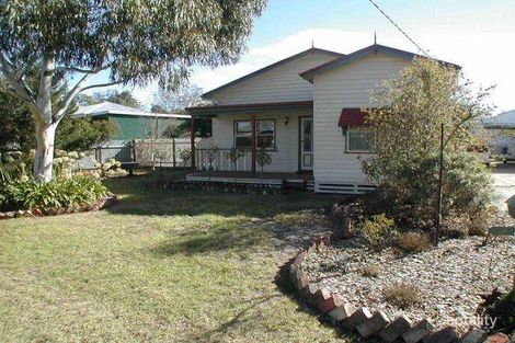 18 Tena Ave, Horsham, VIC 3400