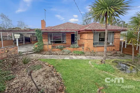 2 LONGVIEW ST, PASCOE VALE, VIC 3044