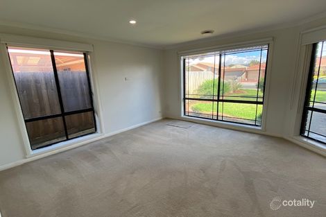 Property photo of 2/32 Delbridge Drive Sydenham VIC 3037