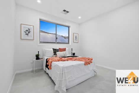 Property photo of 18 Wisteria Rise Cobbitty NSW 2570