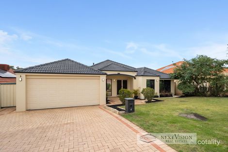 Property photo of 4 Wakehurst Loop Success WA 6164
