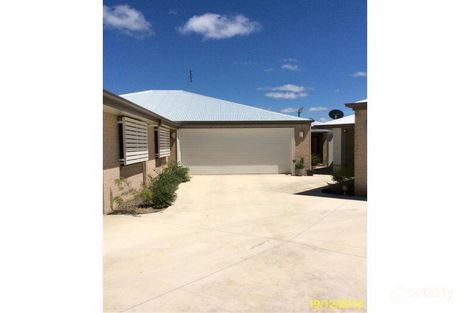 Property photo of 2/30 Skewis Street Chinchilla QLD 4413