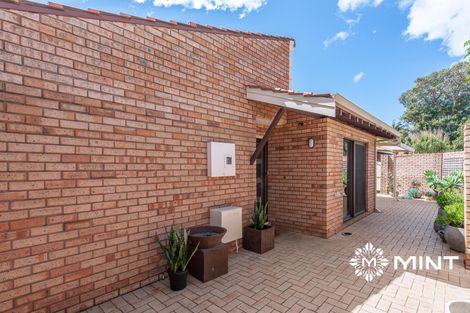 Property photo of 1D Kitchener Road Melville WA 6156