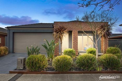 Property photo of 10 Raby Place Deer Park VIC 3023