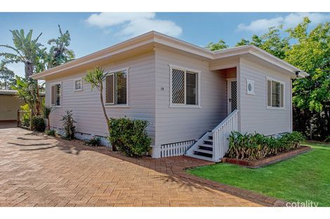 19 Priest St, Rockville, QLD 4350