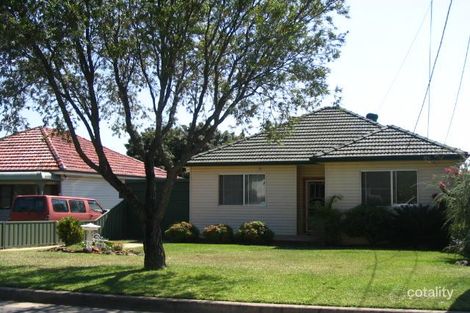 18 Tompson Rd, Revesby, NSW 2212