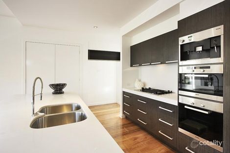Property photo of 4 Hawthorn Avenue Caulfield North VIC 3161