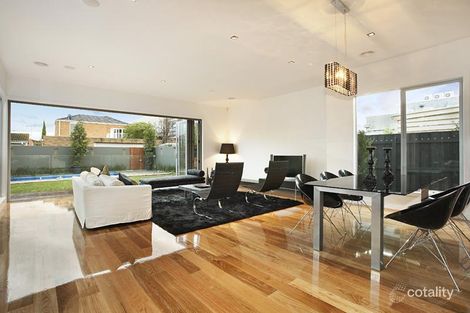 Property photo of 4 Hawthorn Avenue Caulfield North VIC 3161