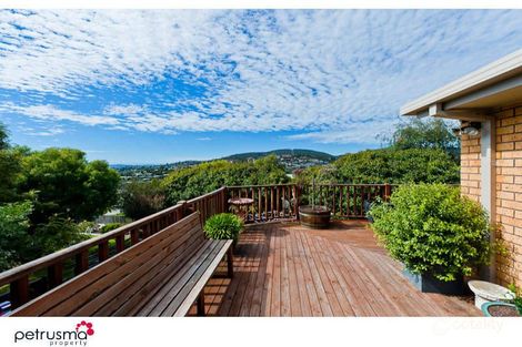 16 Stratton Ave, Lenah Valley, TAS 7008